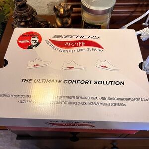 Skechers Arch Fit Men's shoes - Classic White and blue